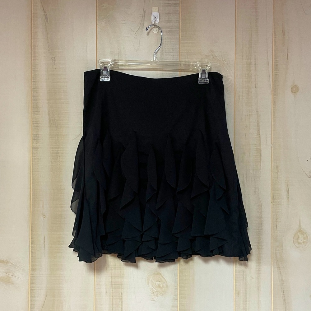 White House Black Market Ruffle Knee Length Skirt Sz 4